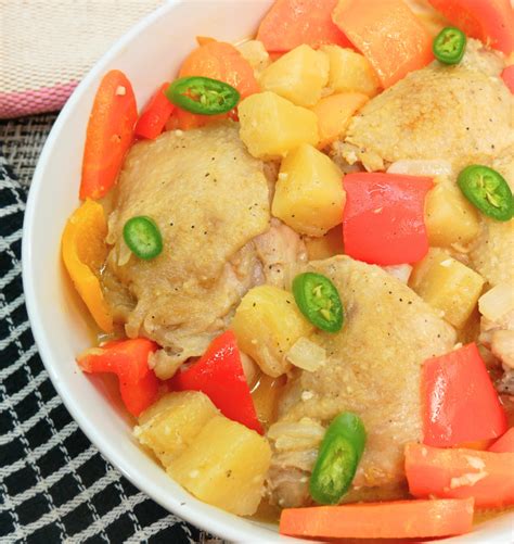 malaking manok|Pininyahang Manok (Creamy Pineapple Chicken).